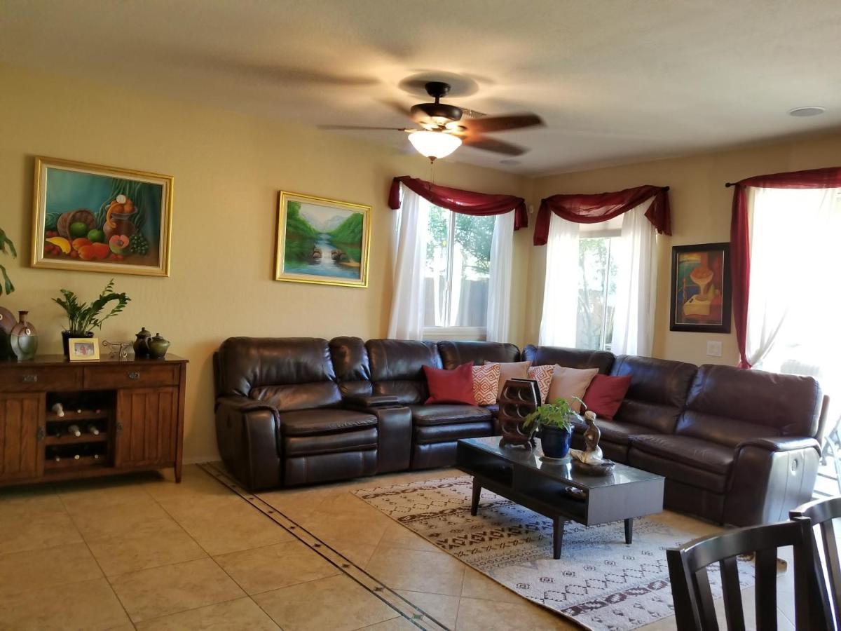 Phoenix Home Near Freeways And Airport Екстериор снимка