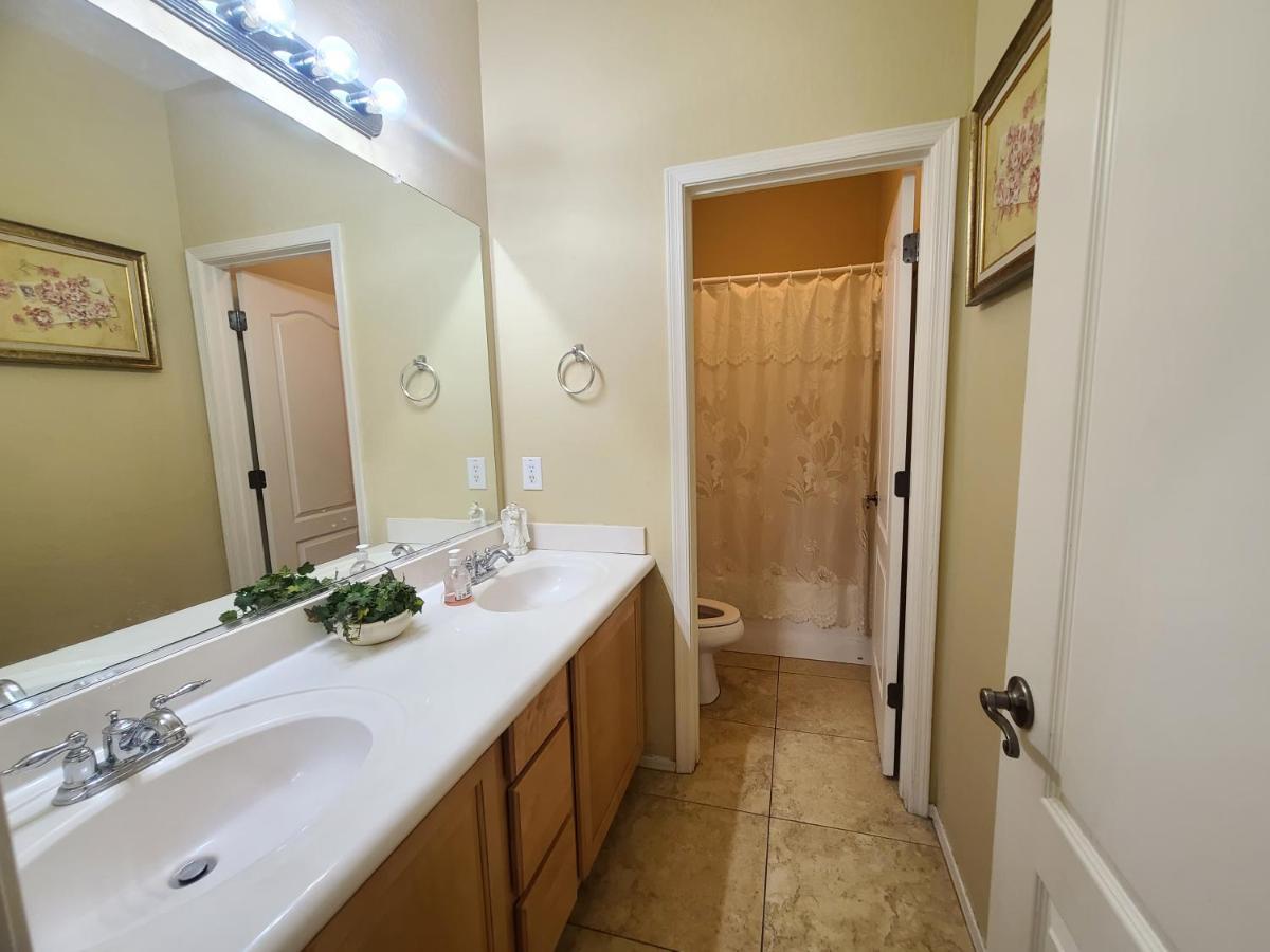 Phoenix Home Near Freeways And Airport Екстериор снимка